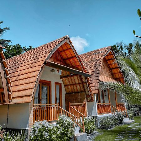 Klungkung Mertha Sari Resto & Bungalow المظهر الخارجي الصورة
